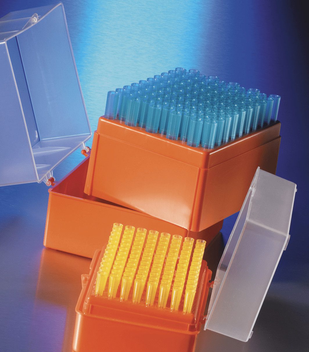 Corning® 100-1000 µL Universal Fit Hinged Racked Pipet Tips, Graduated ...
